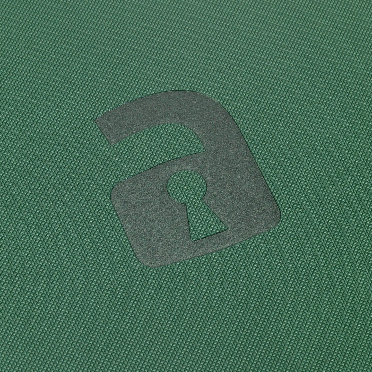 Vault X: 12-Pocket Zip Binder – Exo-Tec® Metallic Groen